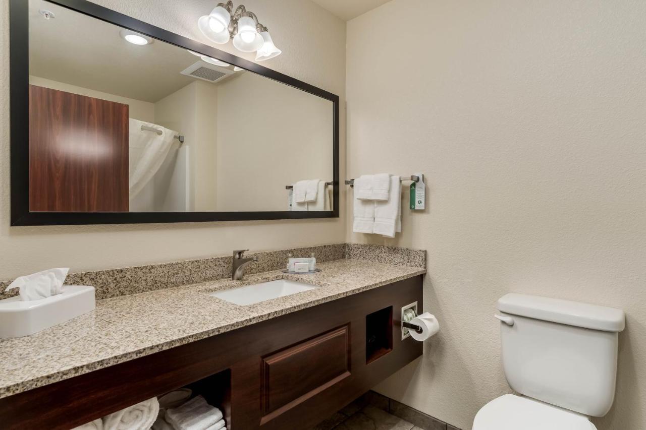 Cobblestone Hotel&Suites - Morgan Extérieur photo