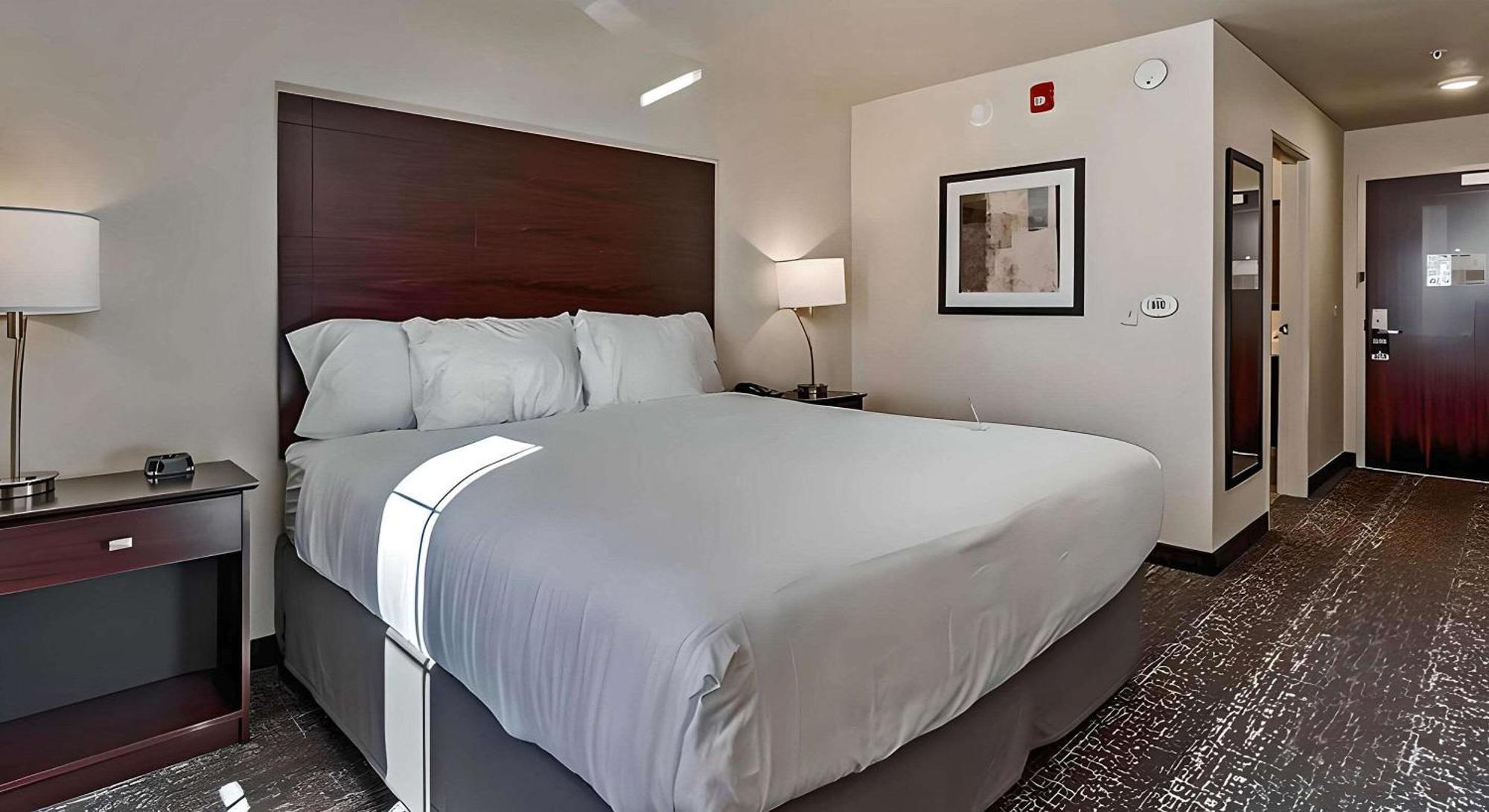 Cobblestone Hotel&Suites - Morgan Extérieur photo